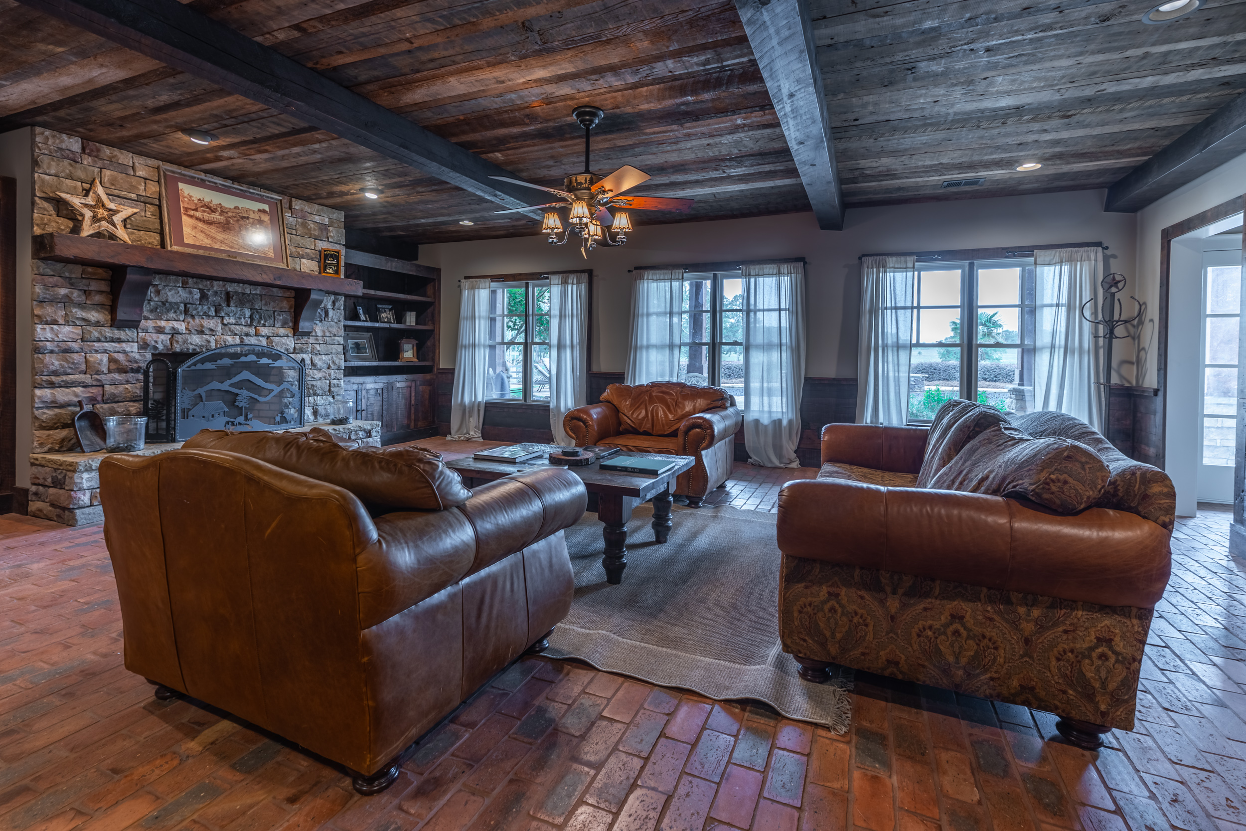 Grooms Lodge